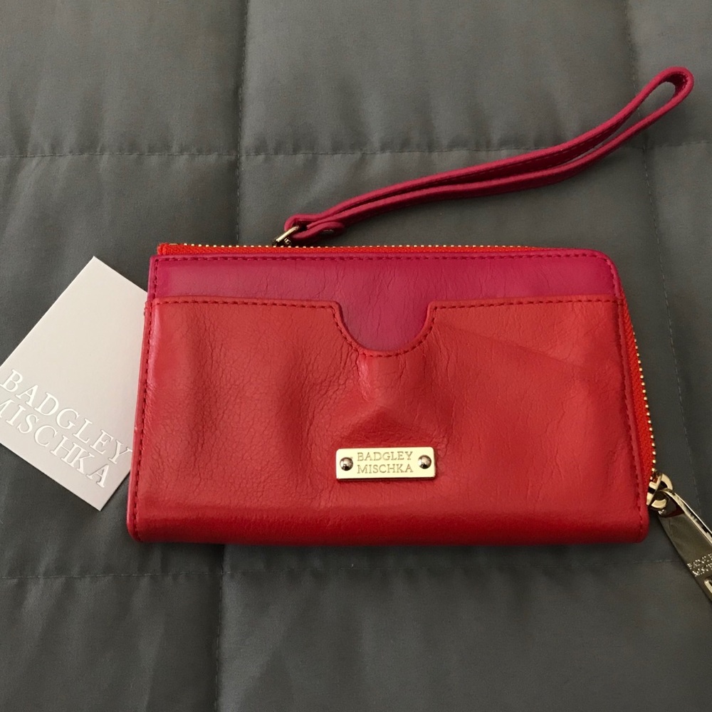 Badgley Mischka Tami Shine Leather Wallet